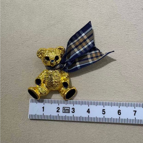 Bear brooch - Picture 5 of 7